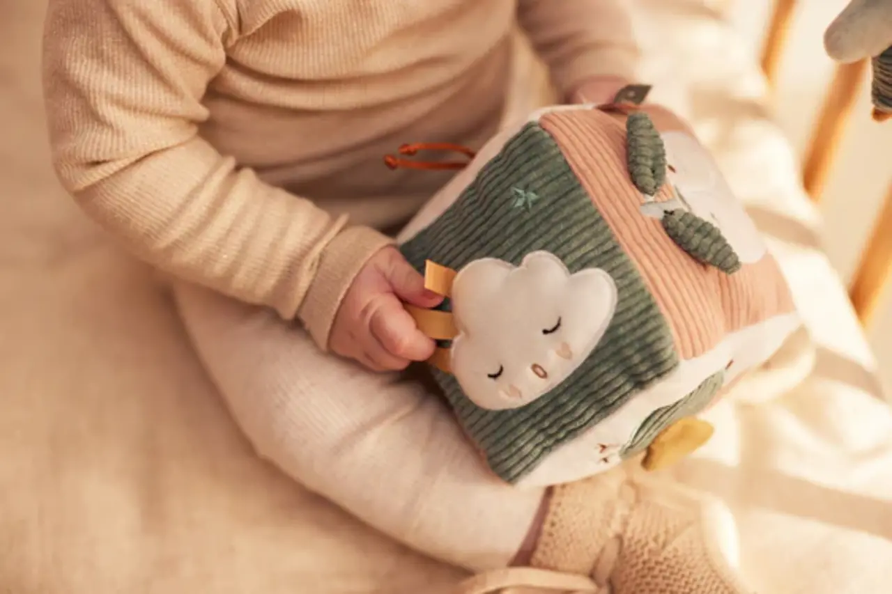 Jollein Activiteitenkubus Lovely Birds Jollein Activiteitenkubus Lovely Birds