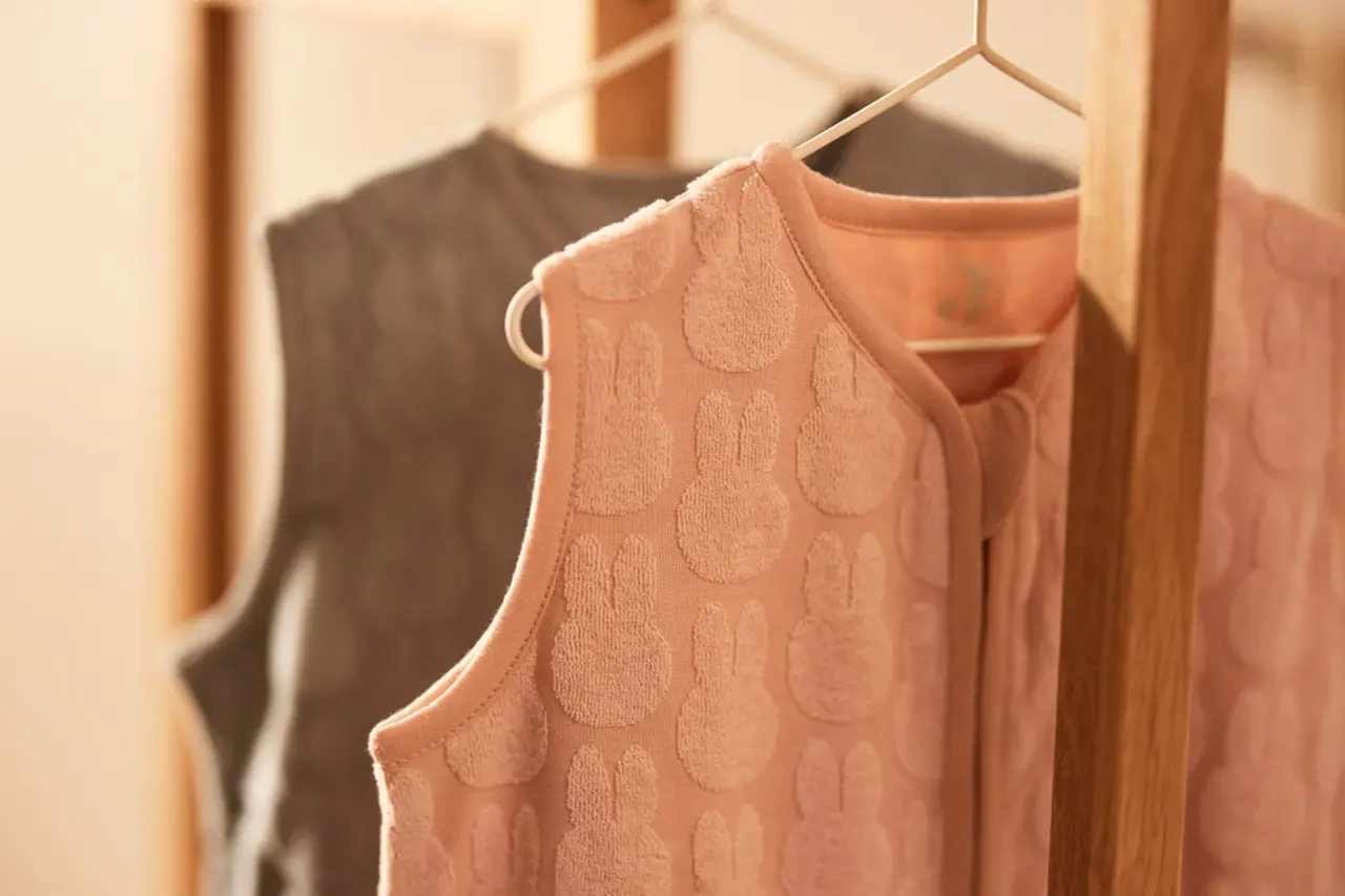 Jollein Slaapzak Jersey Miffy Jacquard Terry Wild Rose Jollein Slaapzak Jersey Miffy Jacquard Terry Wild Rose