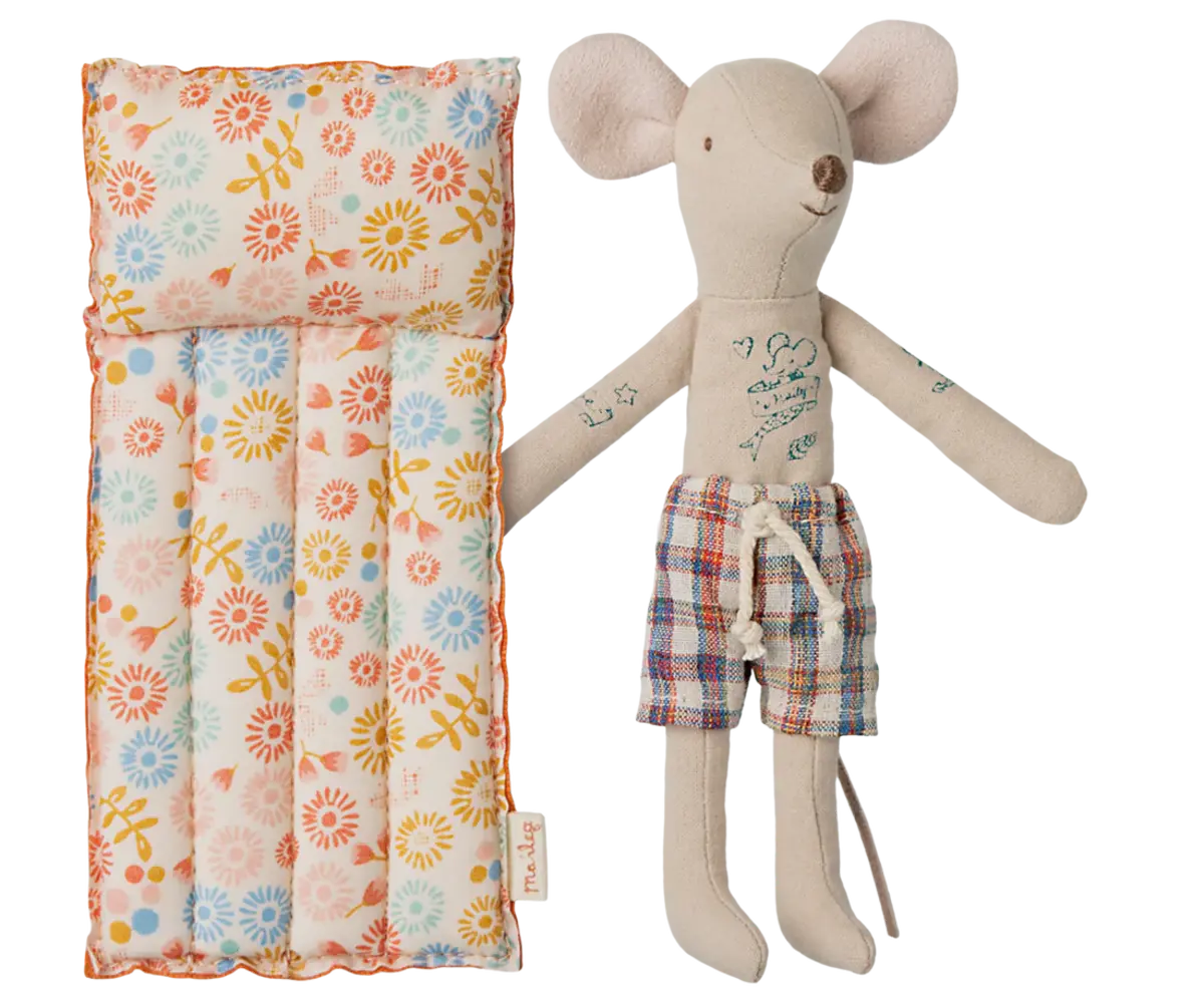 Maileg Dad Beach Mouse Luchtbed Flower Maileg Dad Beach Mouse Luchtbed Flower