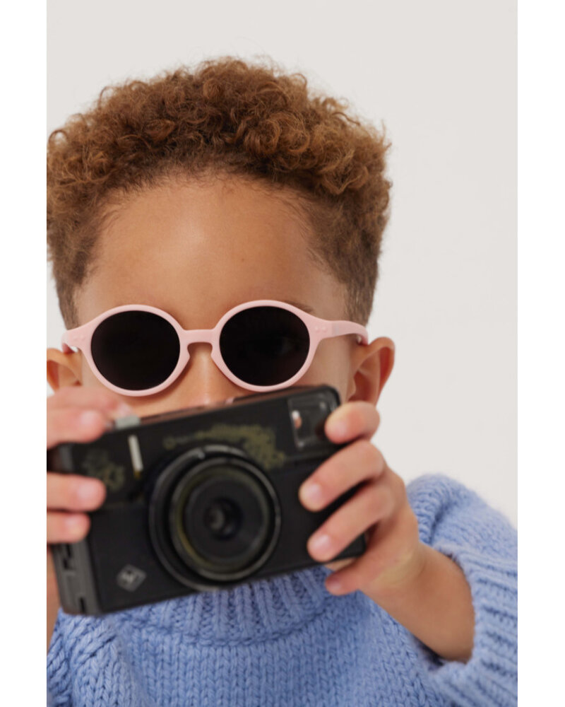 IZIPIZI Zonnebril Kids #D Pastel Pink IZIPIZI Zonnebril Kids #D Pastel Pink