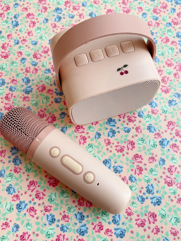 Konges Slojd Karaoke Set Cherry