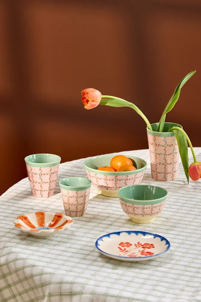 Rice Melamine Beker - Medium - Checkered Stencil Rice Melamine Beker - Medium - Checkered Stencil