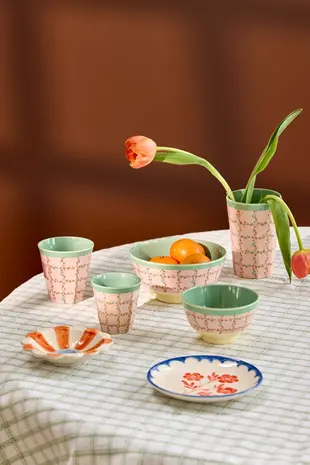 Rice Melamine Beker - Medium - Checkered Stencil Rice Melamine Beker - Medium - Checkered Stencil