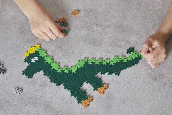 Plus-Plus Learn to Build Dino`s (600 stukjes) Plus-Plus Learn to Build Dino`s (600 stukjes)