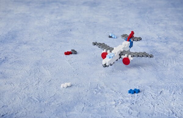 Plus-Plus Tube Vliegtuig (100 stukjes) Plus-Plus Tube Vliegtuig (100 stukjes)