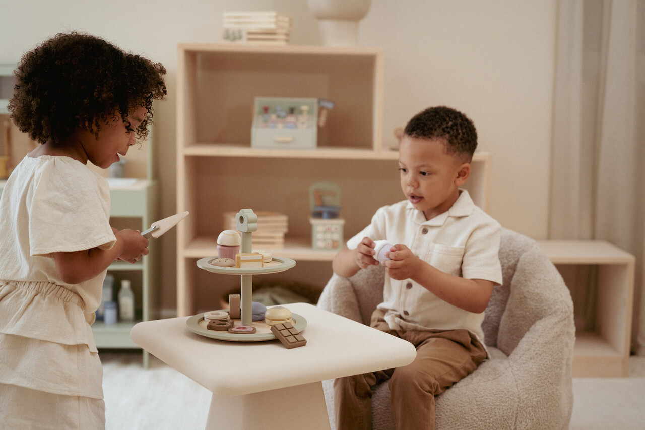 Little Dutch Etagère met Gebak Little Dutch Etagère met Gebak