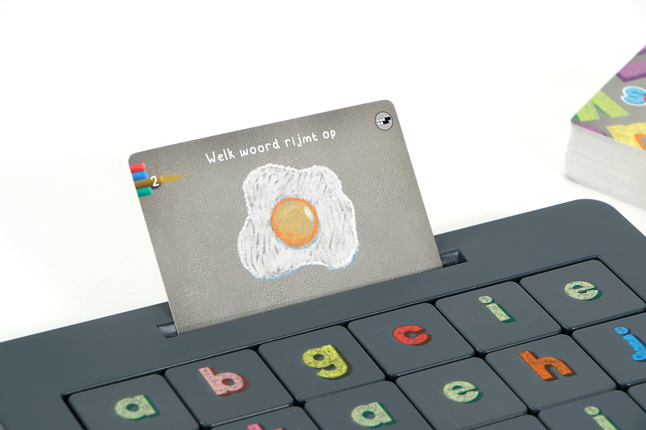 999 Games Schuifpret Spelling