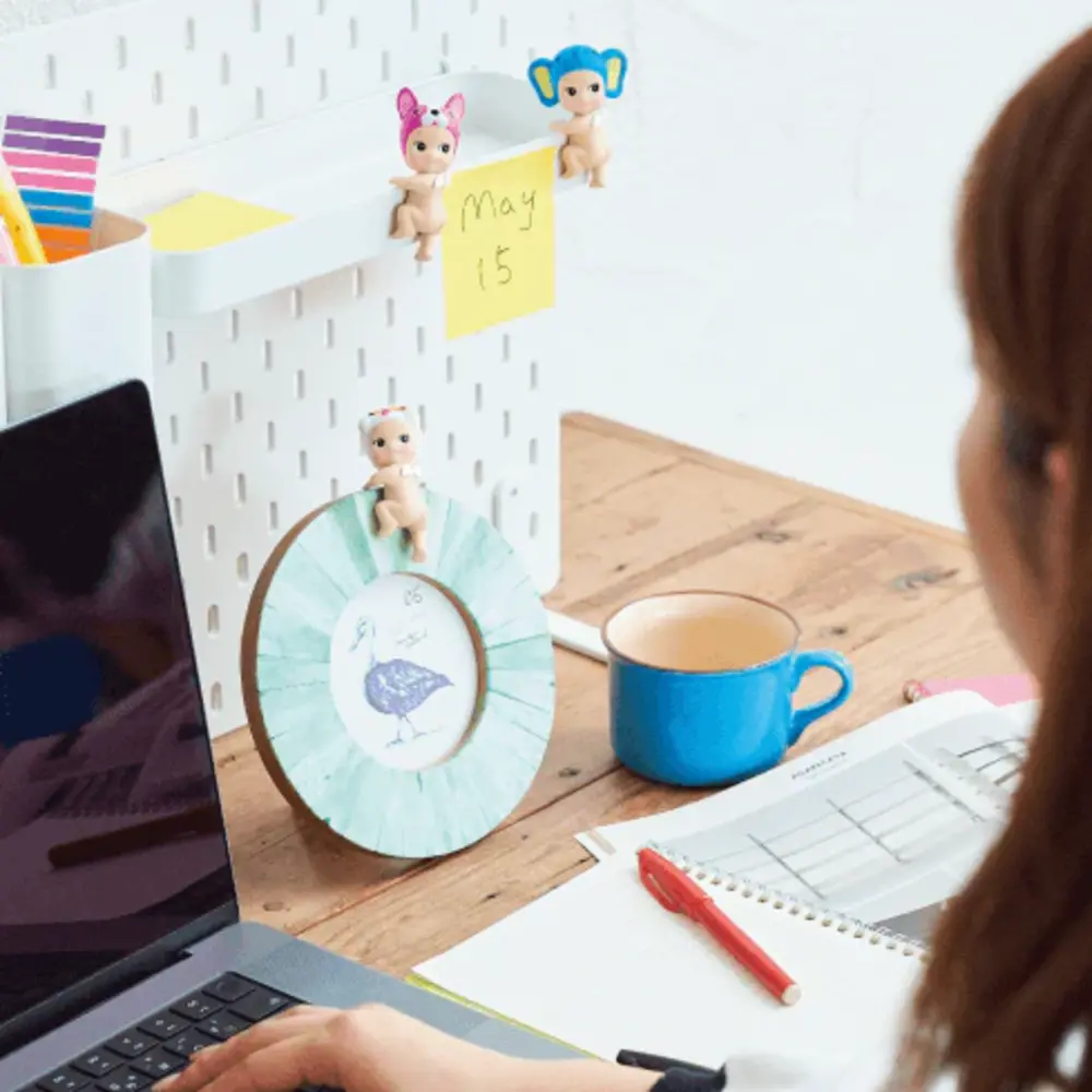 Sonny Angel Hippers Looking Back Series