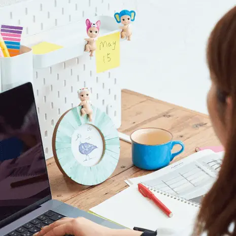 Sonny Angel Hippers Looking Back Series