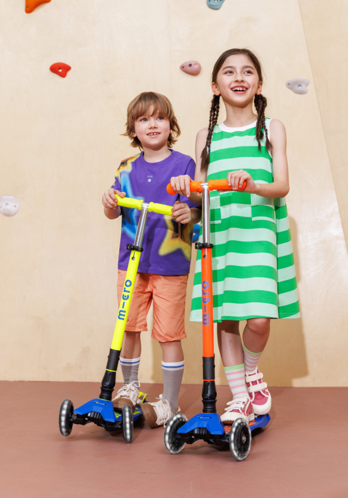 Micro Step Maxi Deluxe Inklapbaar LED Blauw Oranje Neon