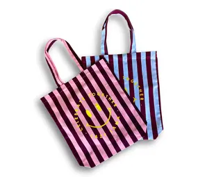 Lazy Lama Shopper 2025 Lazy Lama Shopper 2025