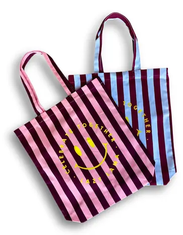 Lazy Lama Shopper 2025 Lazy Lama Shopper 2025