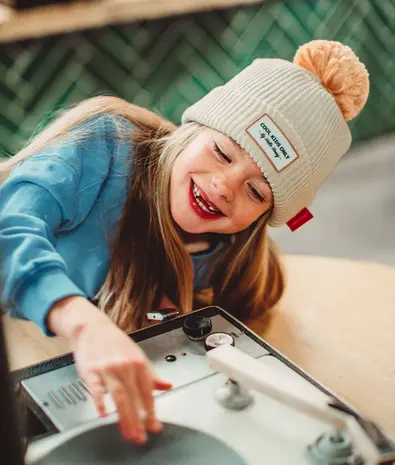 Hello Hossy Beanie Block Sandy