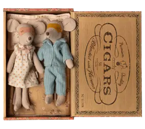 Maileg Mum & Dad Mice in Cigarbox