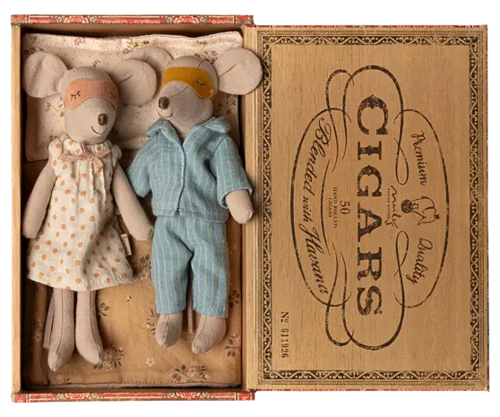 Maileg Mum & Dad Mice in Cigarbox