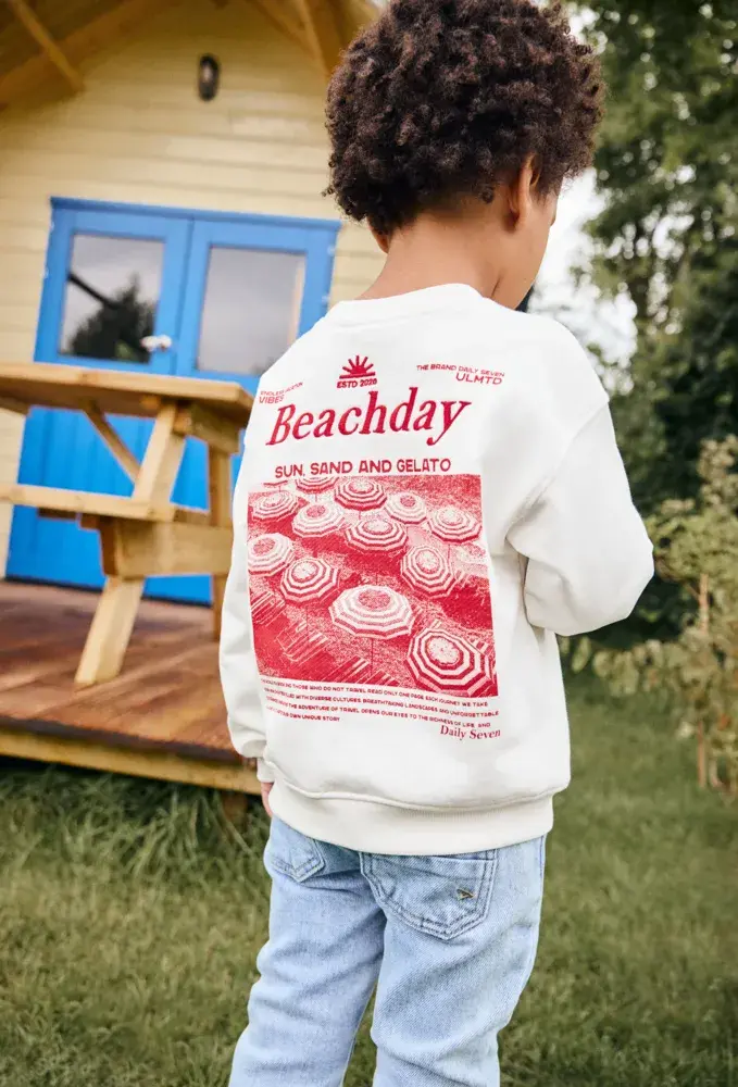 Daily7 Sweater Oversized Artwork Egret