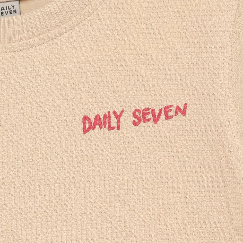 Daily7 Shirt Backprint Latte Sand