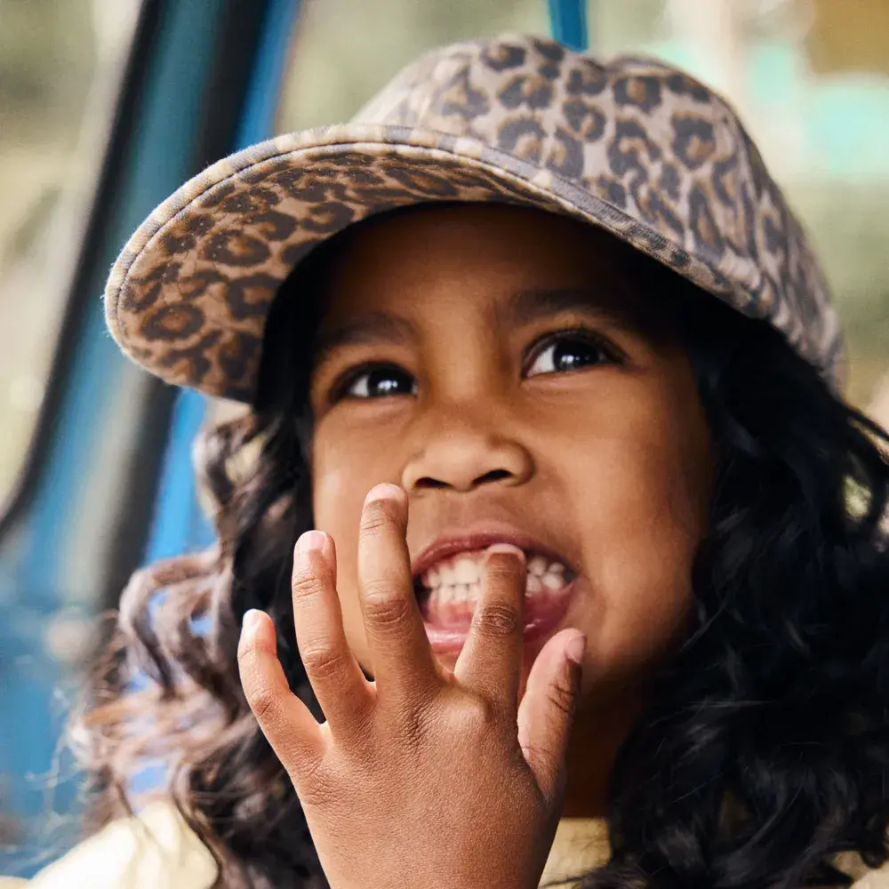 Daily7 Pet Allover Print Latte Sand