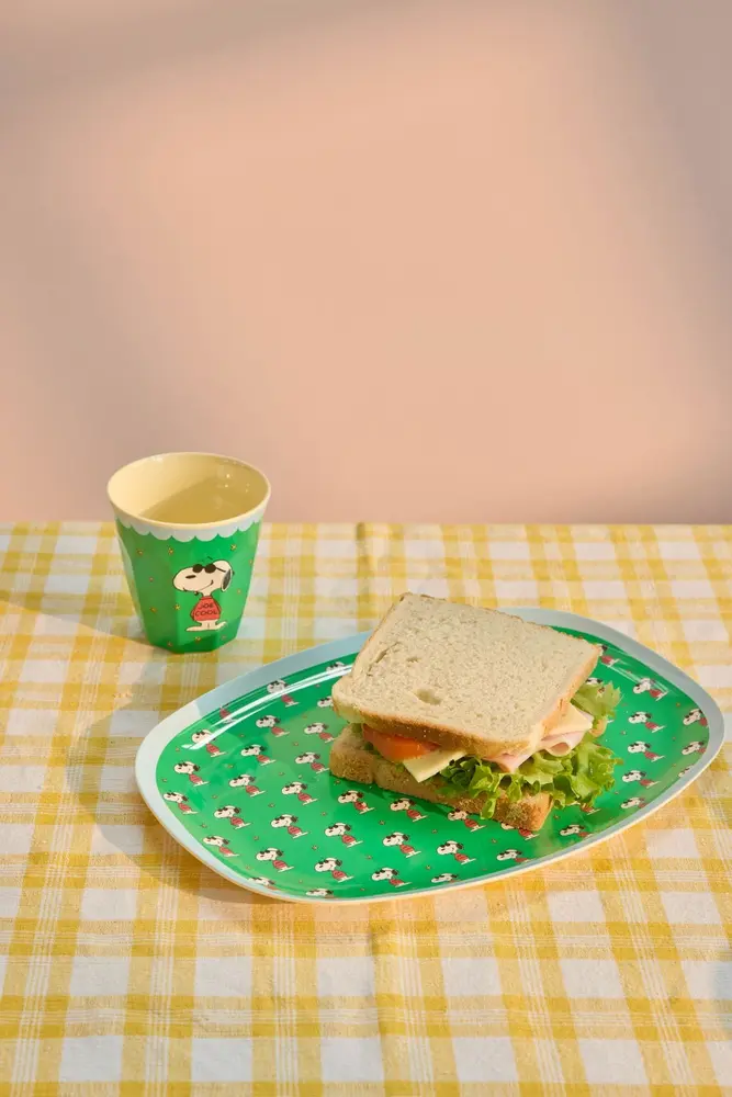 Rice Melamine Beker - Medium - Green Snoopy Rice Melamine Beker - Medium - Green Snoopy