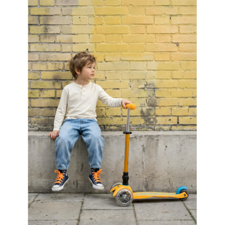 Micro Step Mini Deluxe inklapbaar LED abrikoos - Limited Edition