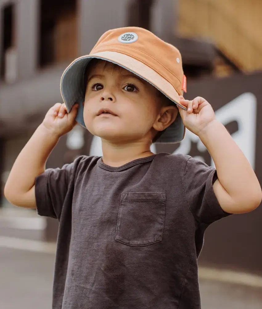 Hello Hossy Bucket Hat Mini Chesnut