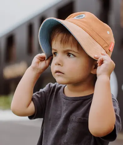 Hello Hossy Bucket Hat Mini Chesnut