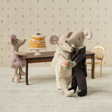 Maileg Wedding mice couple in box, Mum and Dad Maileg Wedding mice couple in box, Mum and Dad