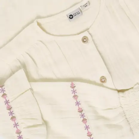 Daily7 Blouse Longsleeve Ruffle - Sand Daily7 Blouse Longsleeve Ruffle - Sand