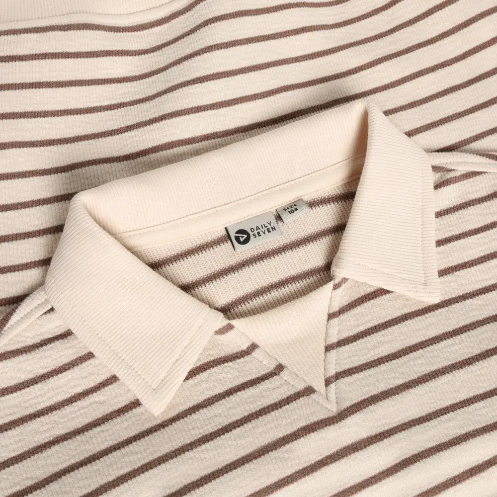 Daily7 Oversized Sweater Collar Sandshell Daily7 Oversized Sweater Collar Sandshell