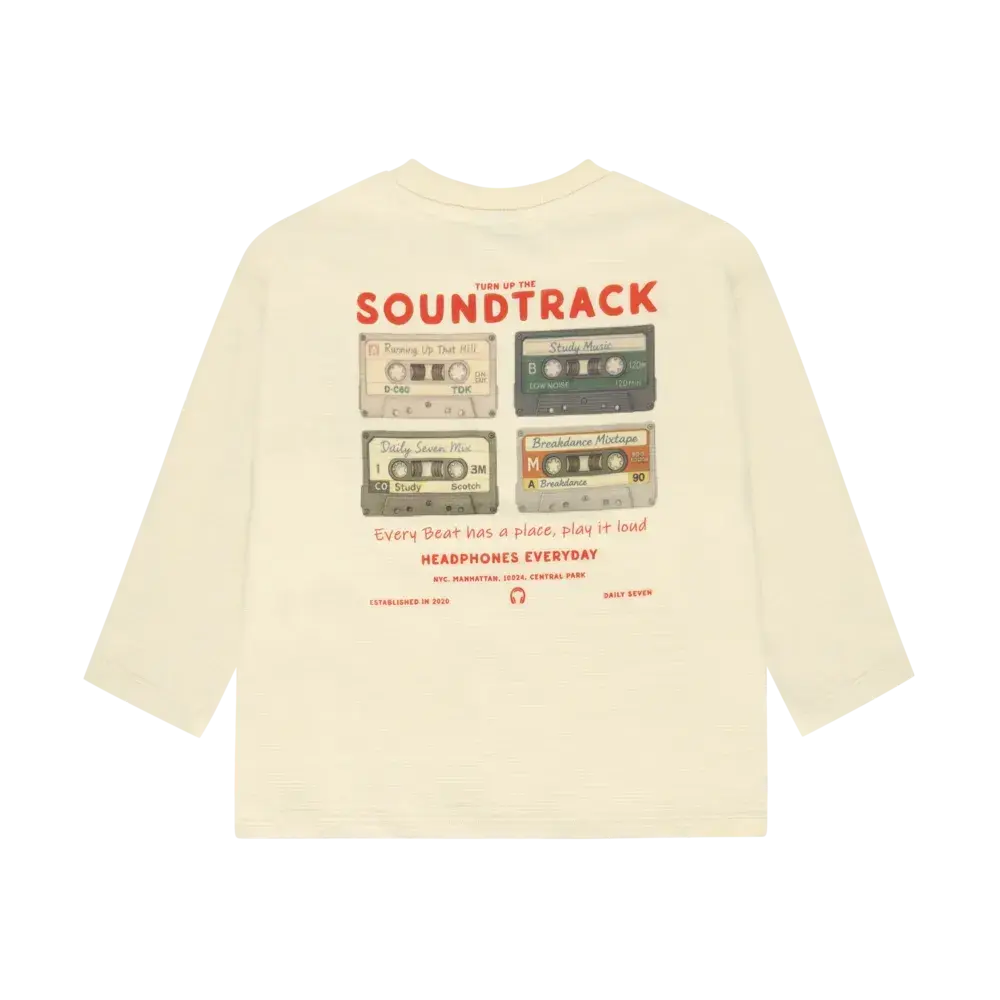 Daily7 Longsleeve Backprint - Sand Daily7 Longsleeve Backprint - Sand