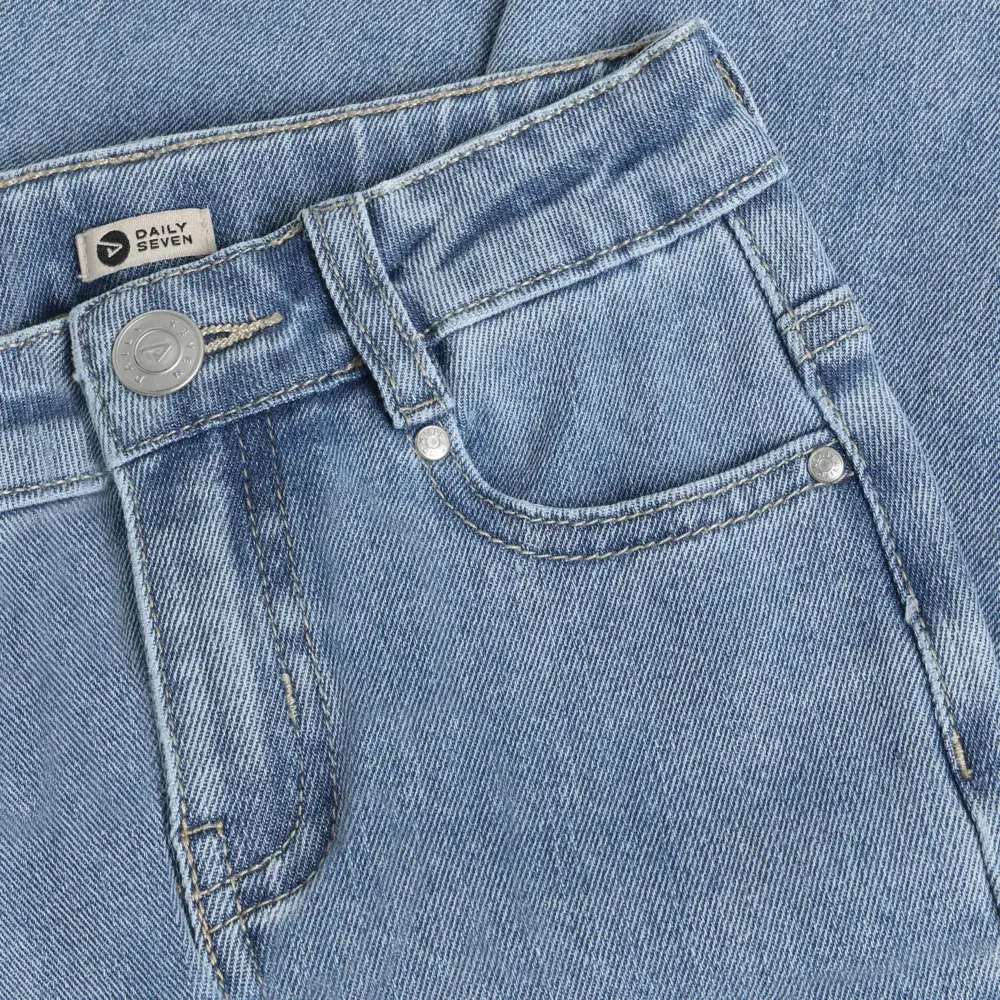 Daily7 Denim Straight Fit - Mid Blue Daily7 Denim Straight Fit - Mid Blue
