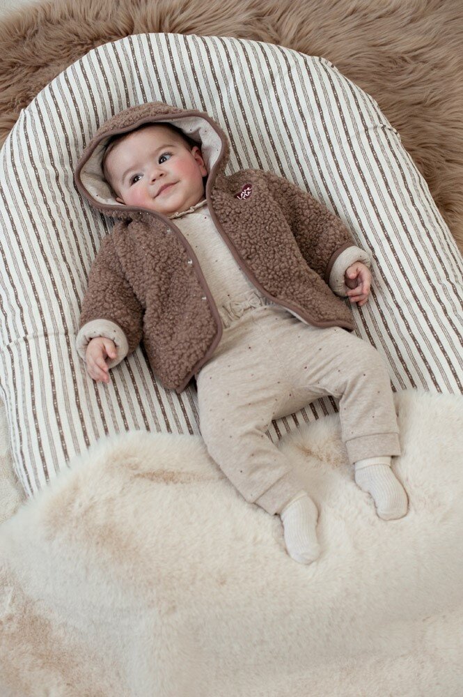 Feetje Babykleding Bouclé omkeerbaar jasje met capuchon My Little Love Taupe Feetje Babykleding Bouclé omkeerbaar jasje met capuchon My Little Love Taupe