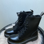 Plateau Boots Black