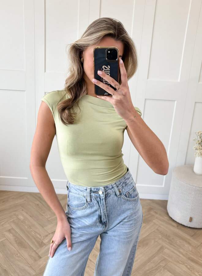 Top Yael mint