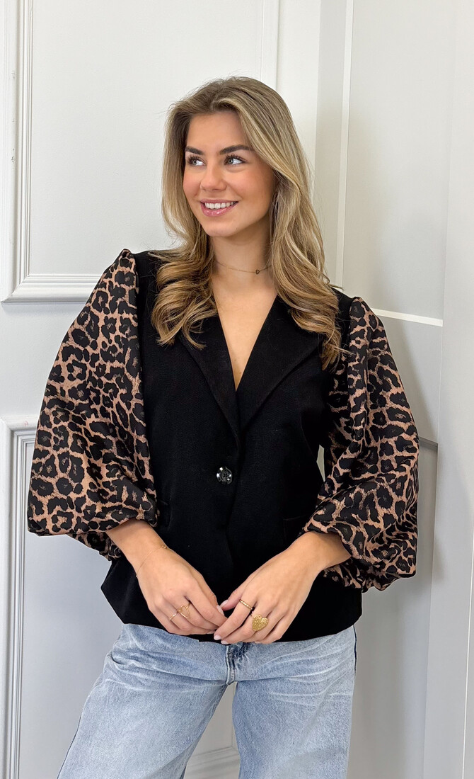 Blazer Leopard sleeve