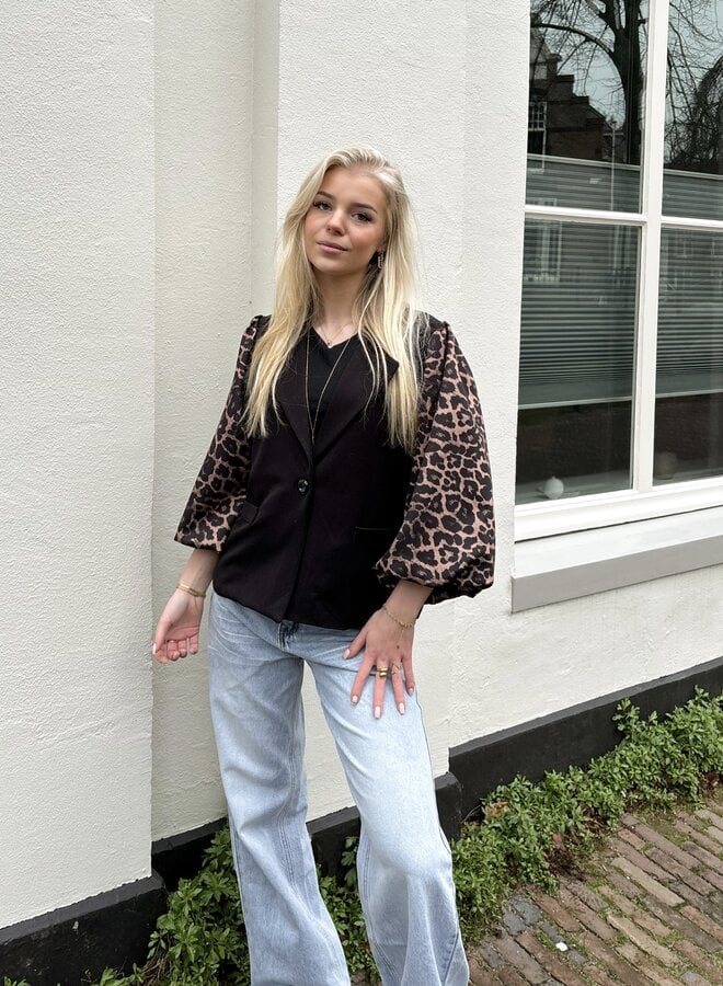 Blazer Leopard sleeve