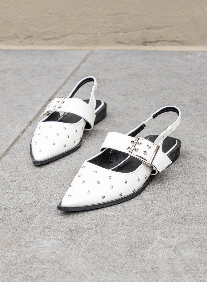 Puntige loafers studs wit