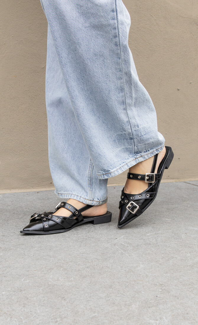 Puntige loafers gesp zwart