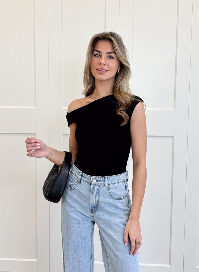 Top Yael zwart