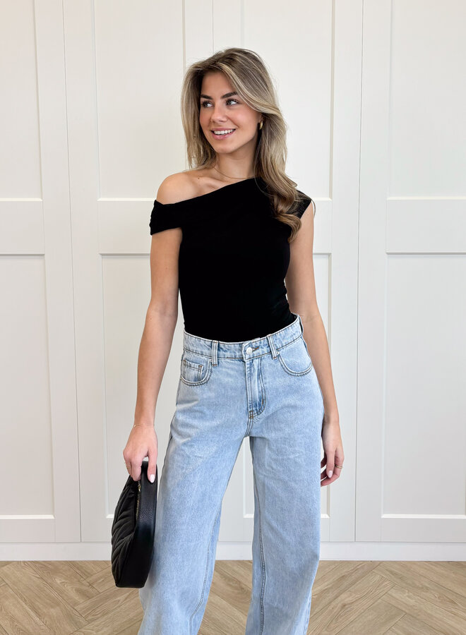 Top Yael zwart