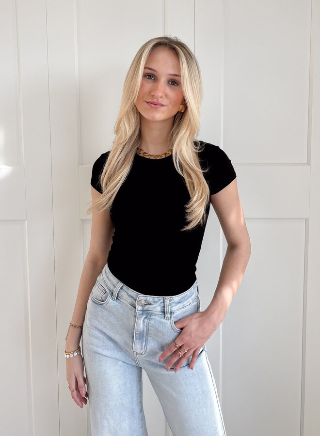 Basic top Iris zwart