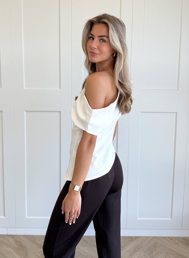 Top off shoulder Candice wit