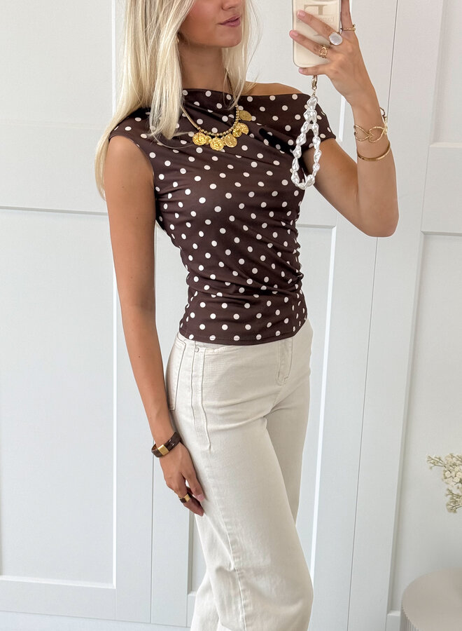 Top Valerie bruin