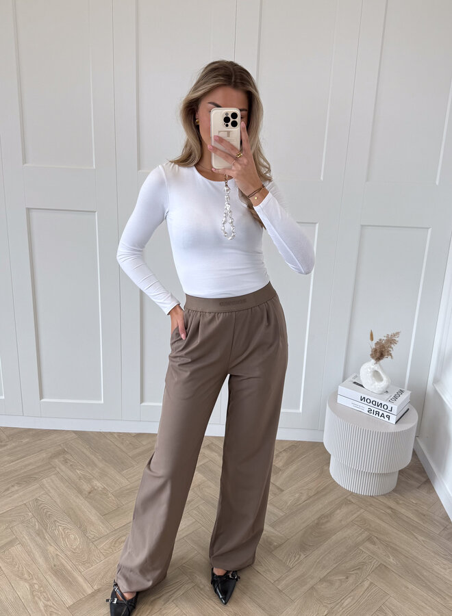 Broek Isola bruin