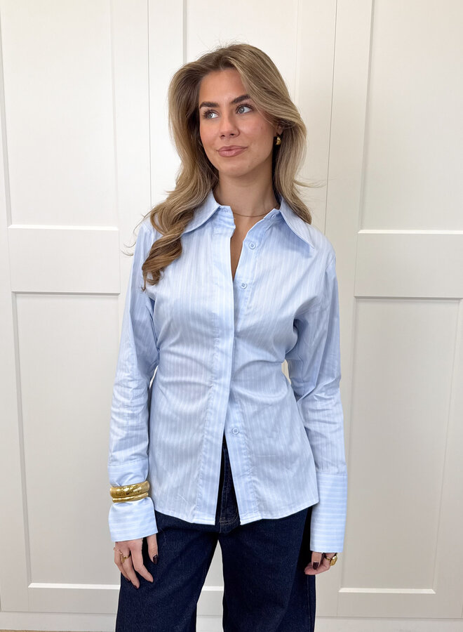 Blouse Isabella blauw ( PRE ORDER )