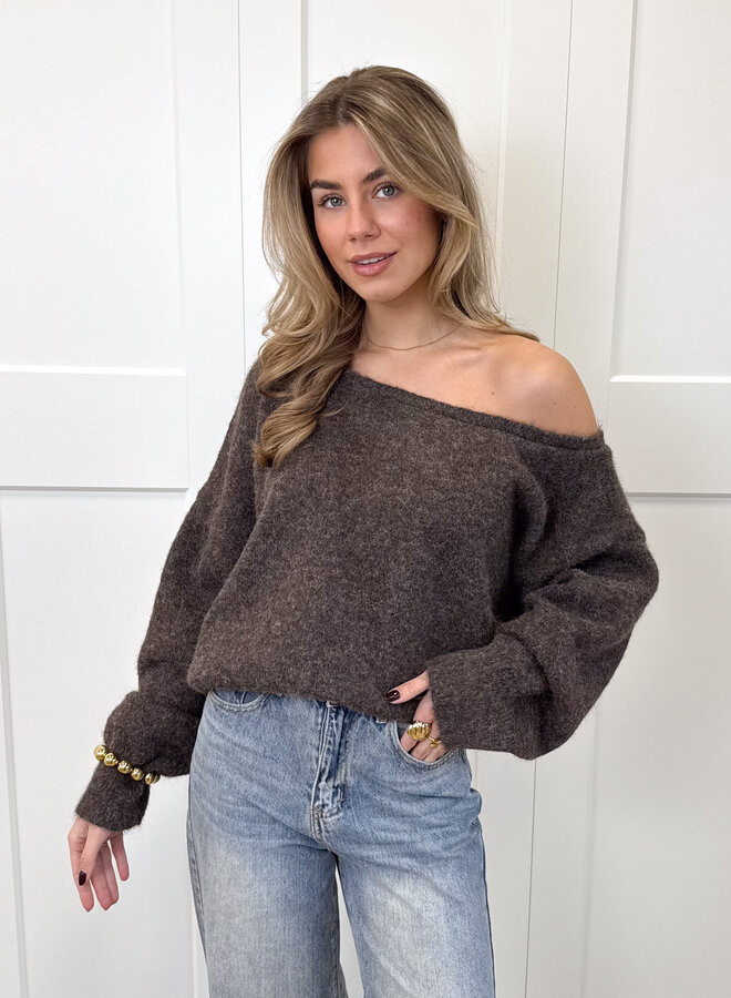 Trui off shoulder Alina bruin
