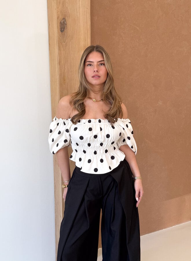 Abby polkadots top wit