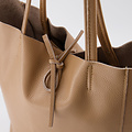 Mia - Classic Grain - Shoulder bags - Brown - D85 -