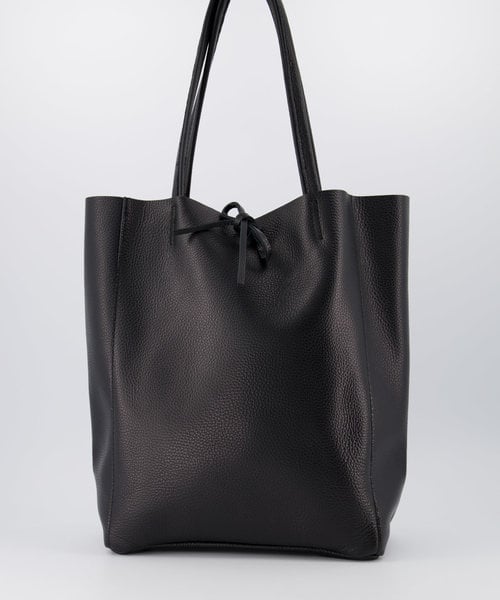 Mia - Classic Grain - Shoulder bags - Black - D28 -