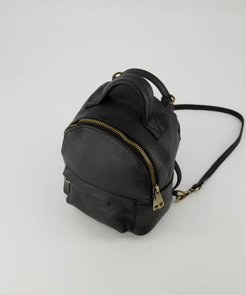 Axel - Classic Grain - Backpacks - Black - D28 - Bronze